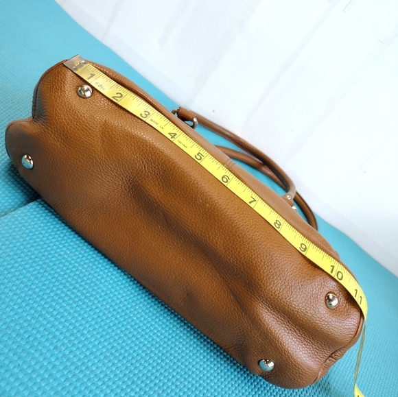 Tignanello Camel Tan Leather Shoulder Bag - Medium - Picture 4 of 10